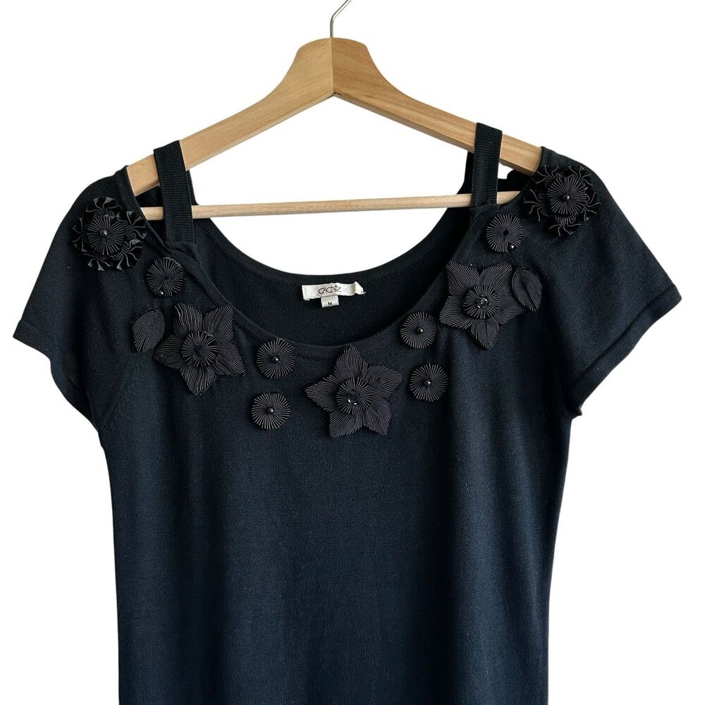 Cachè Sweater Black Sz M VTG Flower Appliqué Short Sleeves Whimsigoth